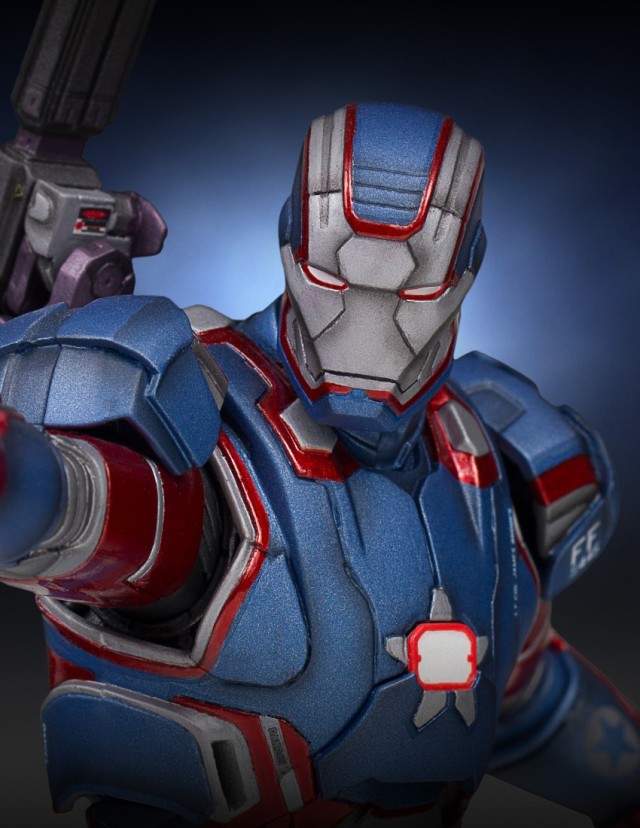 Gentle Giant Iron Patriot 9 Inch Statue Close-Up