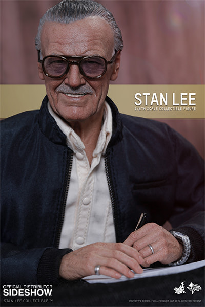 Hot Toys Sixth Scale Stan Lee Figure Signing Autographs