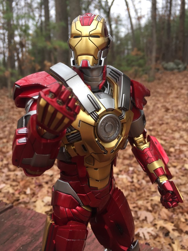 Heartbreaker Iron Man Hot Toys MMS 212 Review