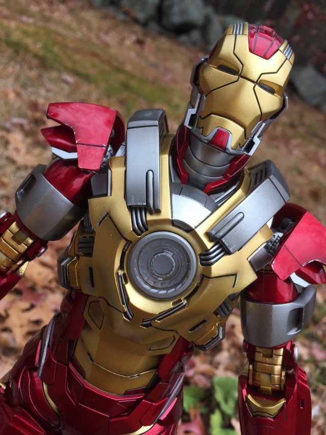 Close-Up of 12 Inch Heart Breaker Iron Man Hot Toys Action Figure