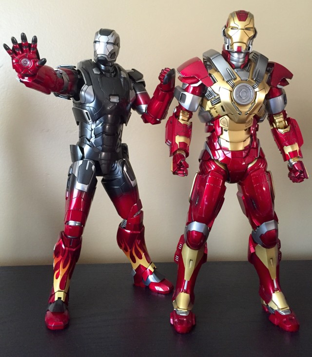 Comparison of Hot Toys Diecast Hot Rod Iron Man and Heartbreaker Plastic Iron Man