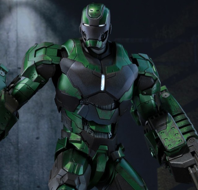Close-Up of Hot Toys MMS Gamma Iron Man 13 Inch Figure