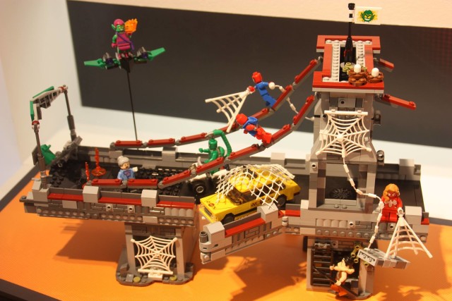 LEGO 76057 Spider-Man Web Warriors Bridge Battle