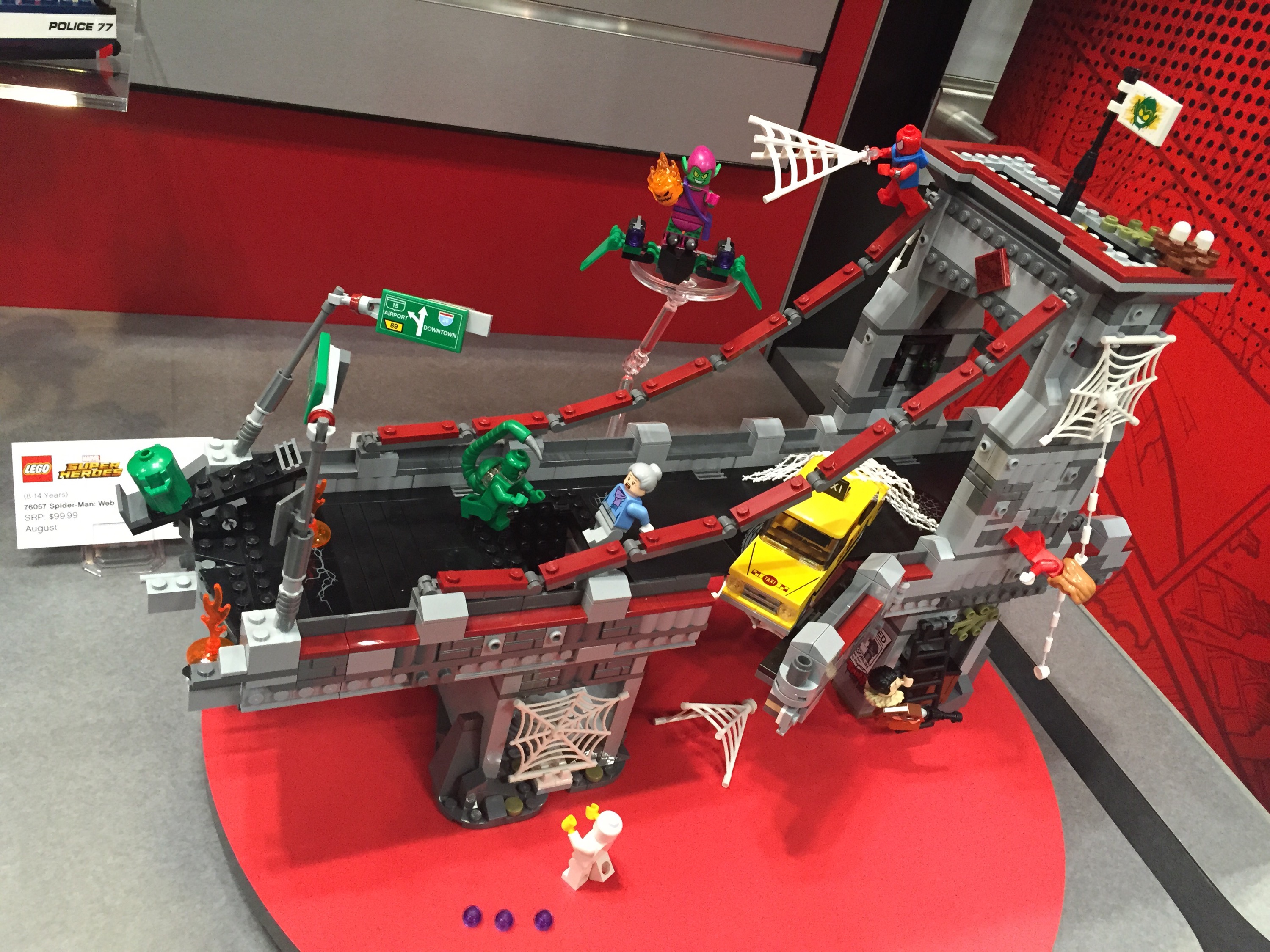 Toy 2016: LEGO Marvel Bridge Battle Set! - News