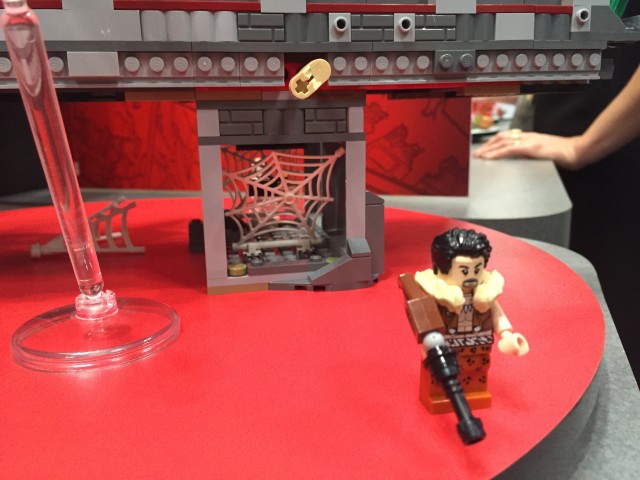 LEGO Kraven the Hunter Minifigure from 76057 Bridge Battle Set