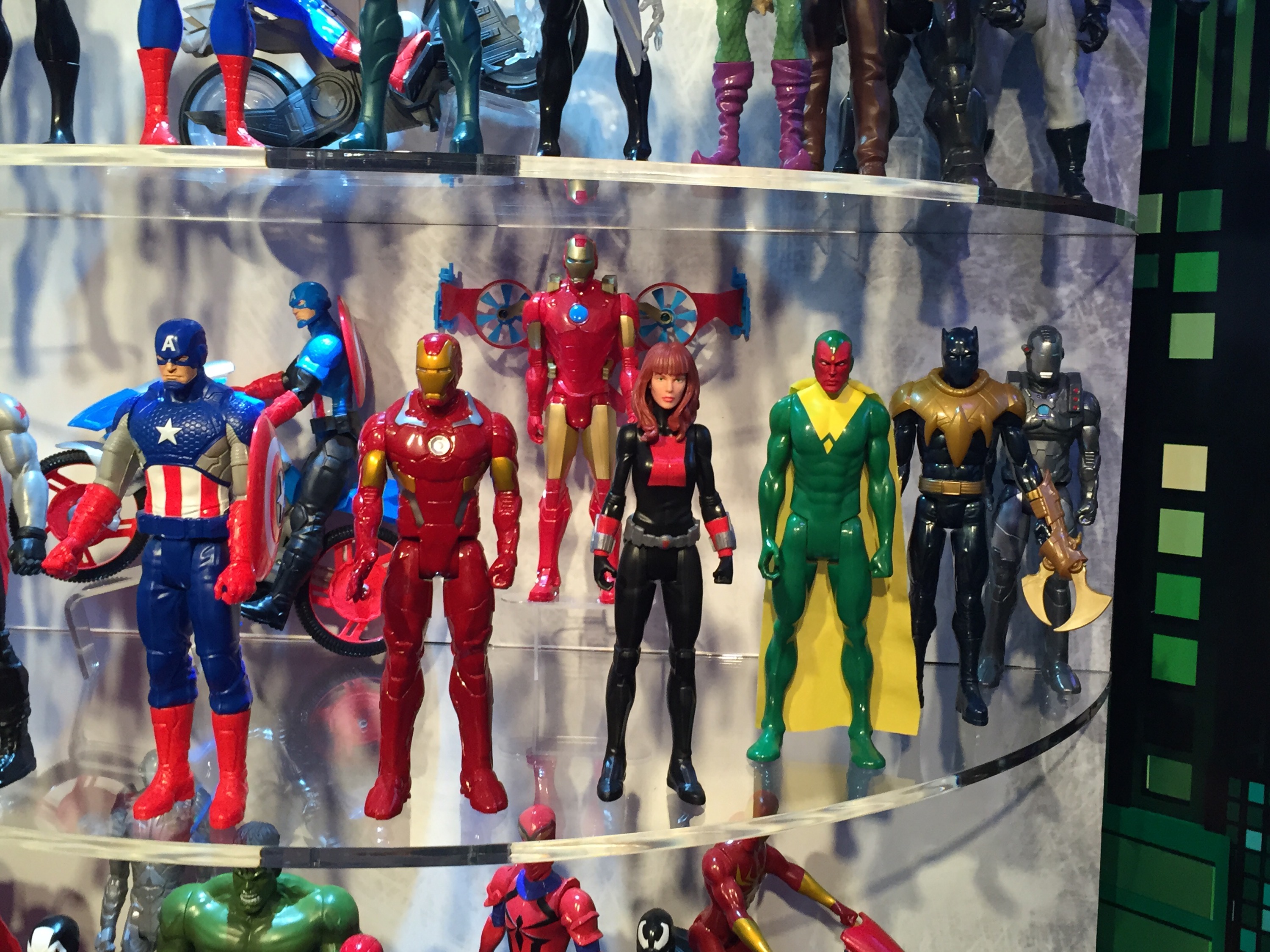 Toy Fair 2016: Marvel Titan Hero 