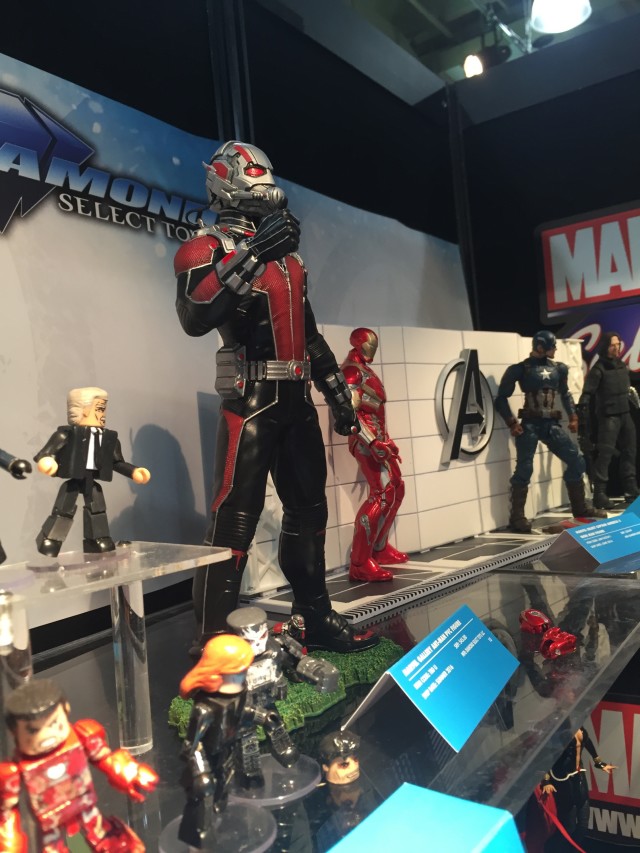 Marvel Select Giant-Man Ant-Man Marvel Gallery Statue