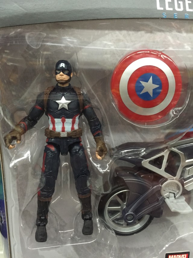 Hasbro Civil War Marvel Legends Captain America with Motorcycle