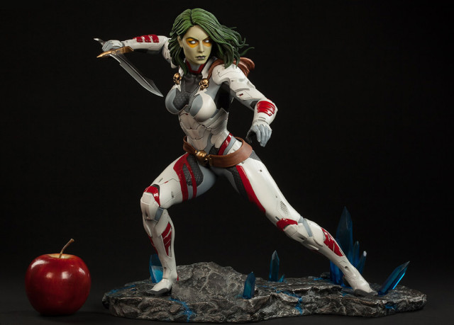 Scale Photo of Sideshow Collectibles Gamora Premium Format Figure