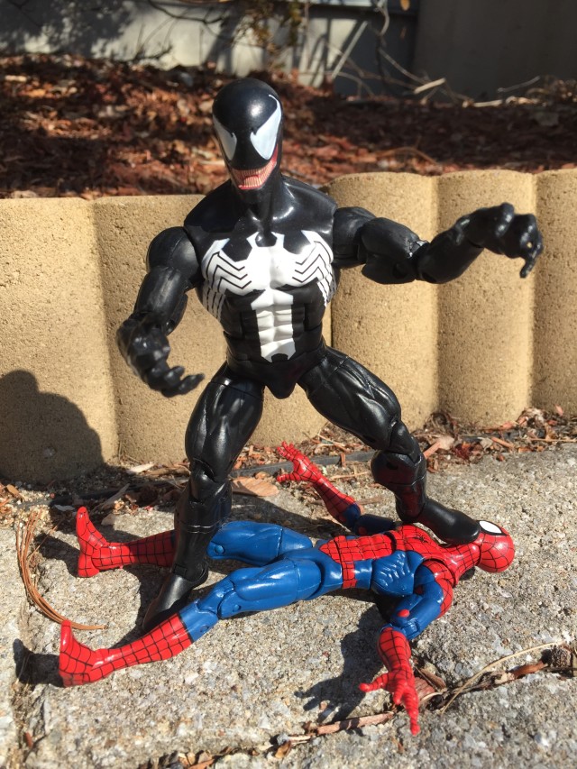 Hasbro Marvel Legends Spider-Man 2016 Venom Action Figure 6 Inch