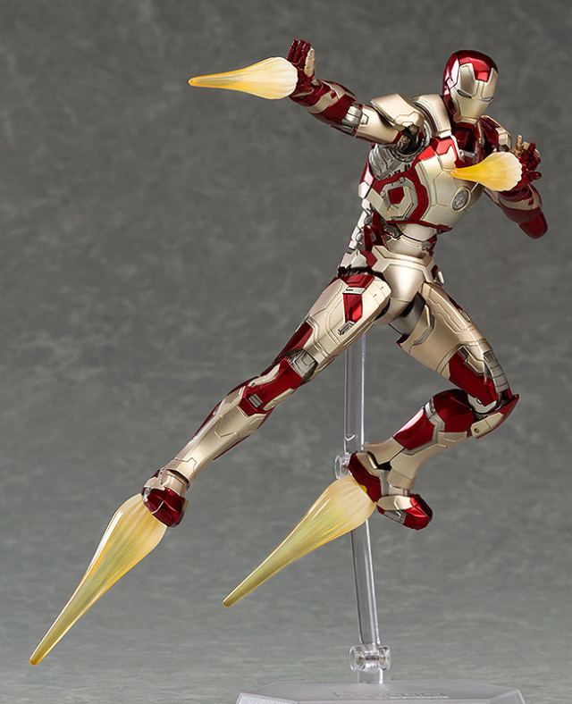 Iron Man Mark 42 Figma Action Figure Flying with Effect Piecesa