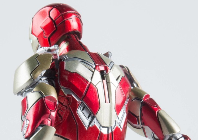 Back of Iron Man Mark XLII Comicave Studios Six Inch Figure