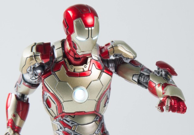 Iron Man Mark 42 Omni Class Die-Cast Figure Comicave