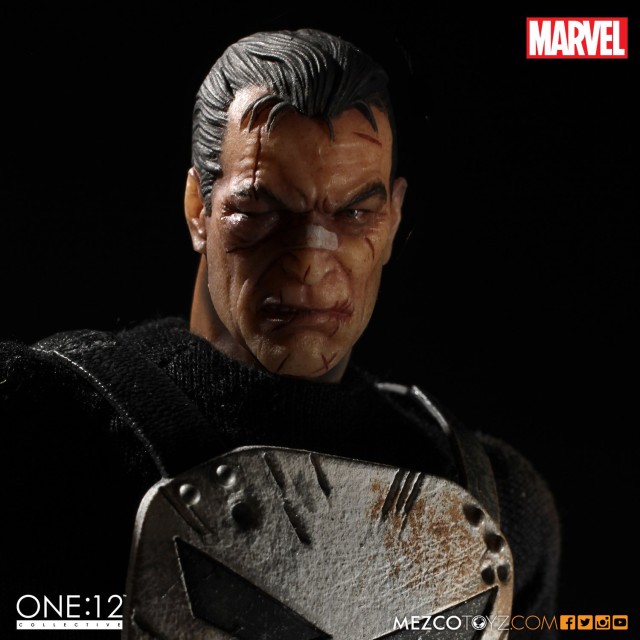 Mezco ONE 12 Collective Punisher Beaten Up Alternate Head