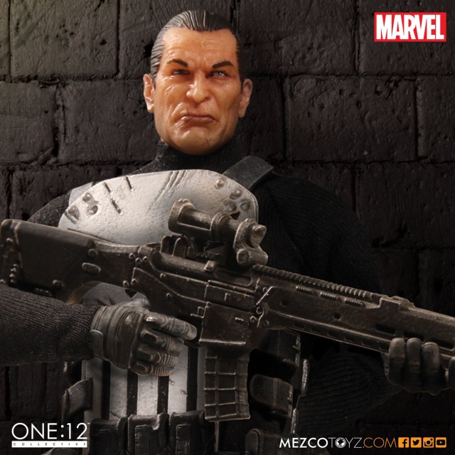 Punisher Mezco ONE 12 Collective Figure Close-Up