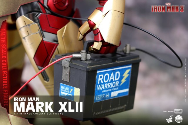 Hot Toys Quarter Scale Iron Man Mark XLII Road Warrior Battery Accessory