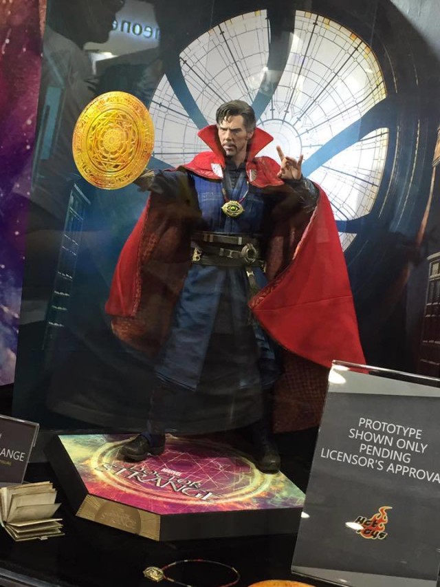 dr strange figure hot toys