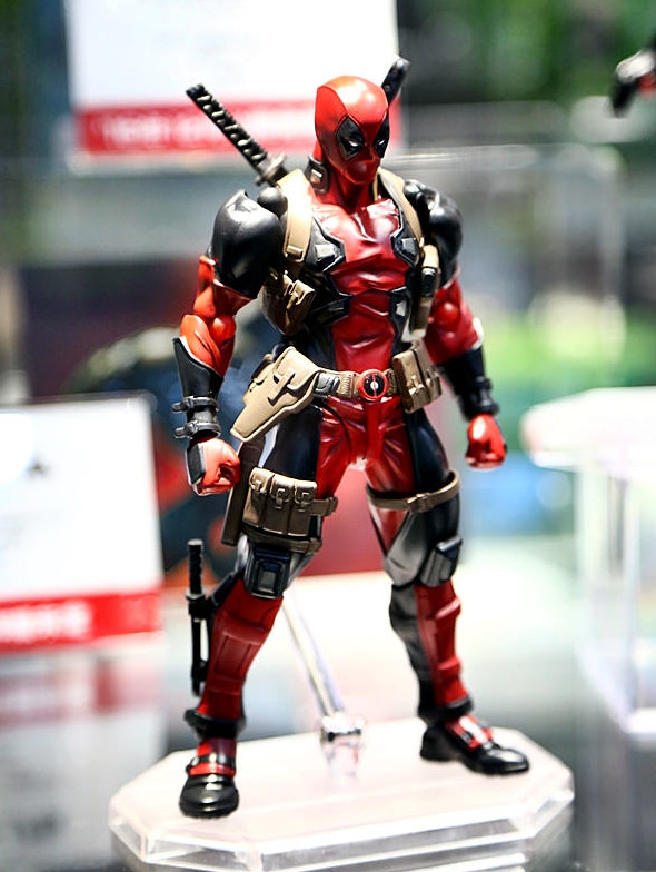 Revoltech deadpool store