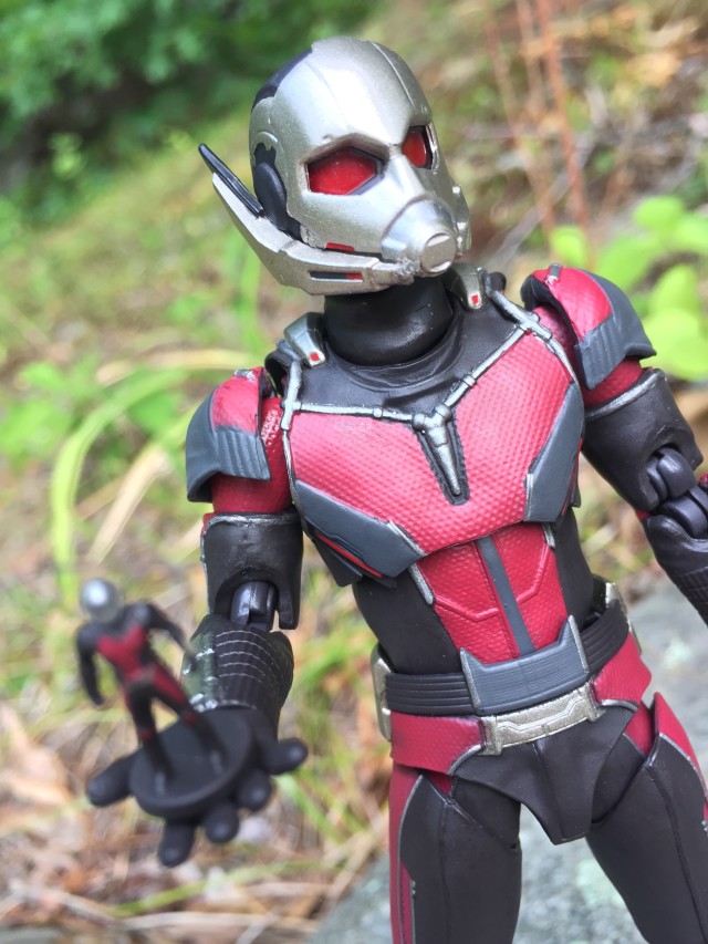 Bandai SH Figuarts Civil War Ant-Man Figure Review