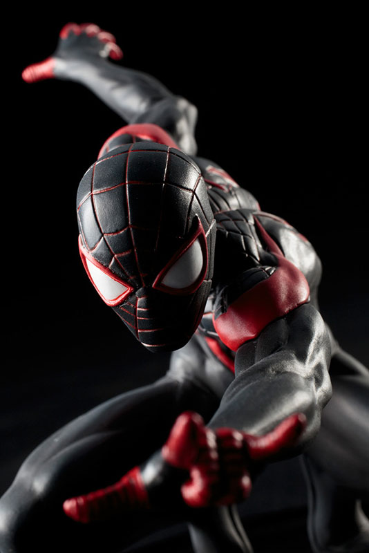 Kotobukiya Miles Morales ARTFX+ Statue Close-Up