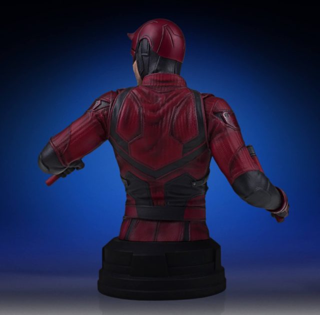 back-of-netflix-daredevil-gentle-giant-mini-bust