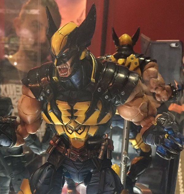 play arts wolverine