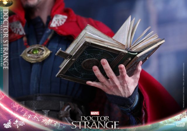 hot-toys-book-of-cagliostro-close-up-doctor-strange