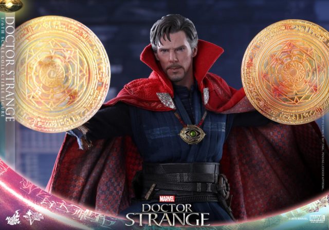 hot-toys-doctor-strange-sixth-scale-figure-with-runes