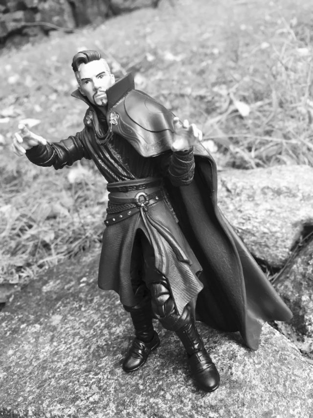 Spellcasting Hands on Marvel Legends Doctor Strange Six Inch Figure