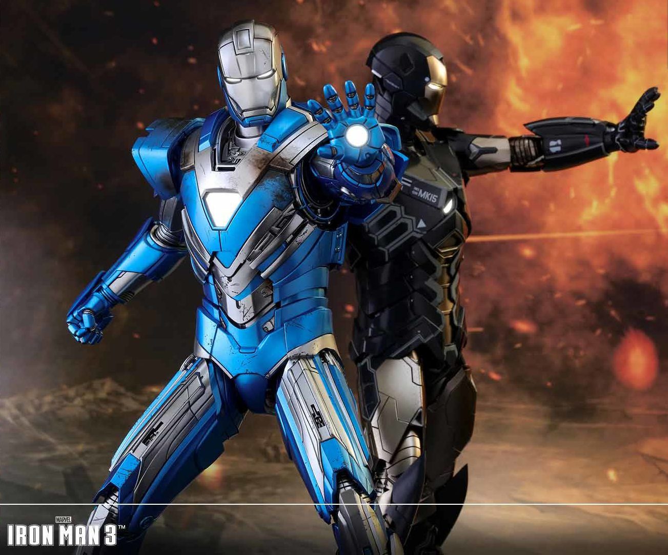 Exclusive Hot Toys Blue Steel Iron Man 