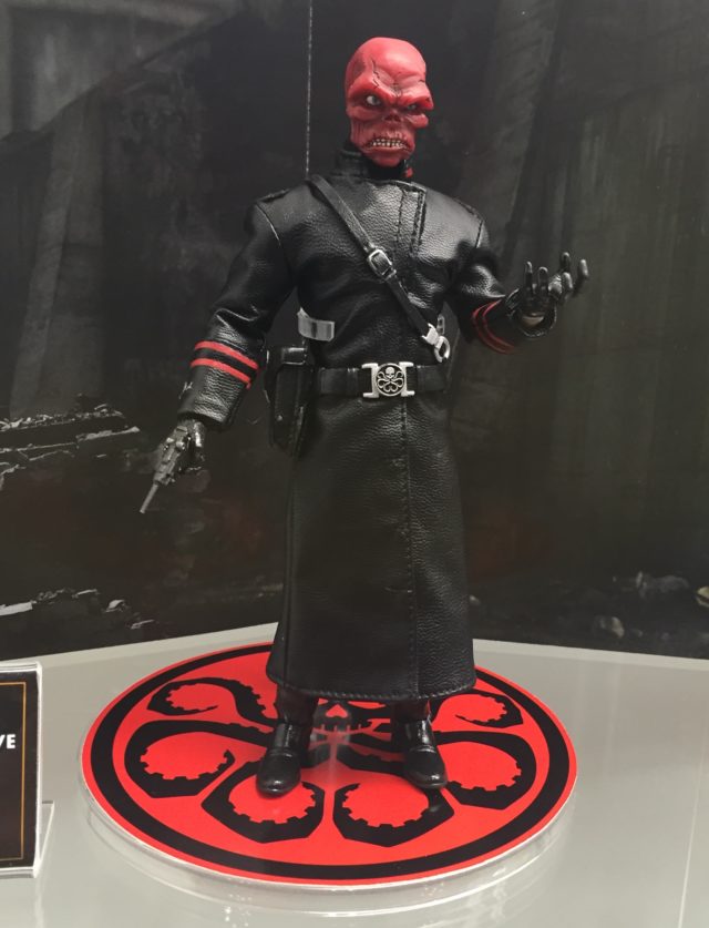 Modern Red Skull Trenchcoat NYCC 2016 Mezco Toyz