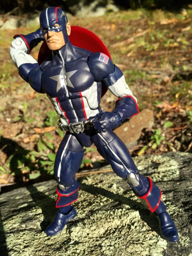 Hasbro Marvel Legends Secret War Captain America Reaching for Shield