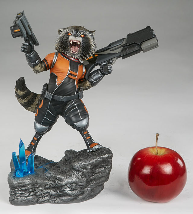 rocket-raccoon-premium-format-statue-scale-photo