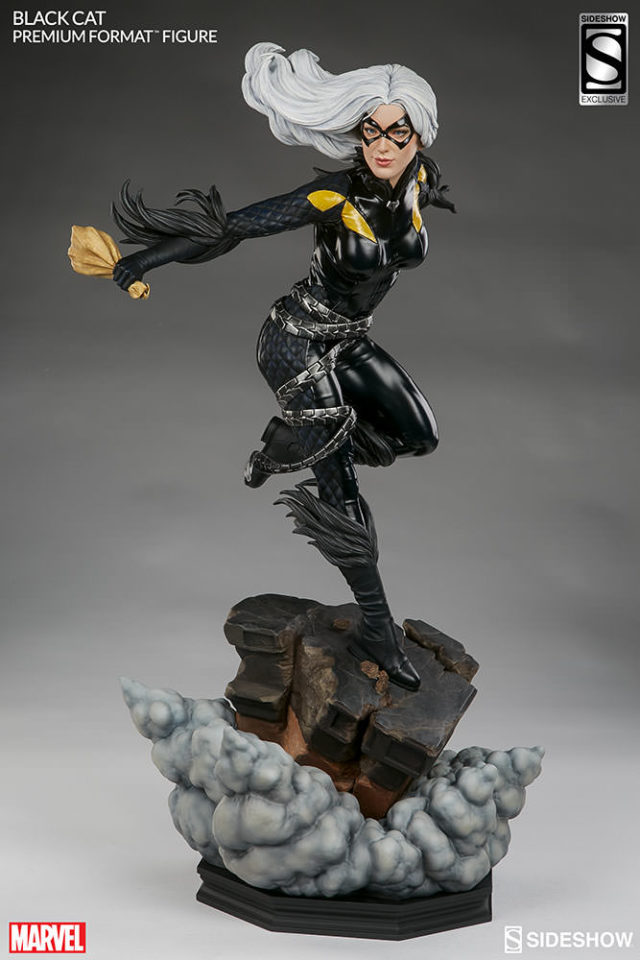sideshow-exclusive-black-cat-premium-format-figure-statue