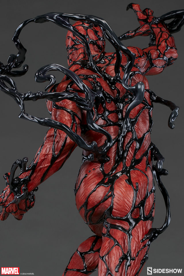 close-up-on-black-tendrils-on-carnage-sideshow-collectibles-statue