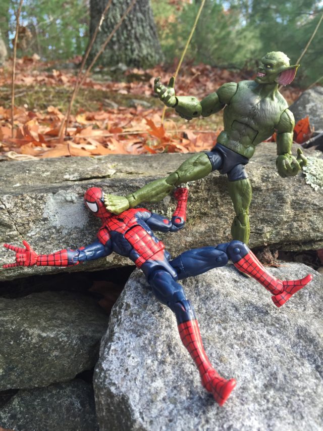 Marvel Legends 2017 Jackal Choking Spider-Man