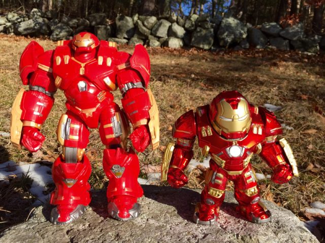 Comparison Marvel Legends Hulkbuster vs. Jada Metals Hulkbuster