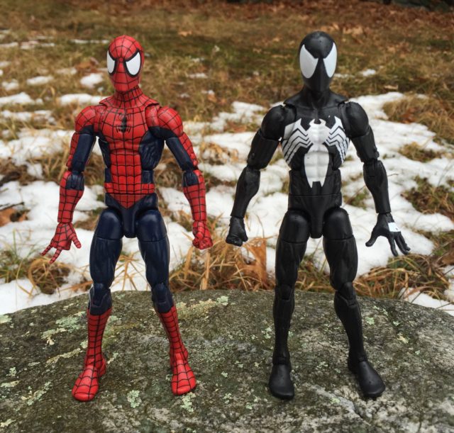 Marvel Legends 2017 Symbiote Spider-Man Comparison with Pizza Spidey The Raft