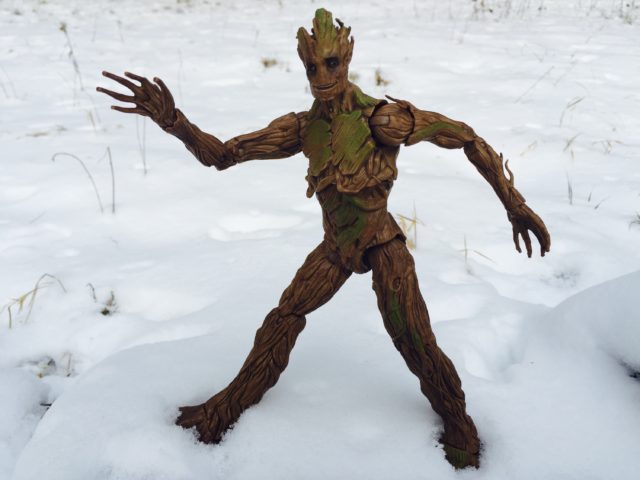 Hasbro Groot Legends Build-A-Figure Running in Snow