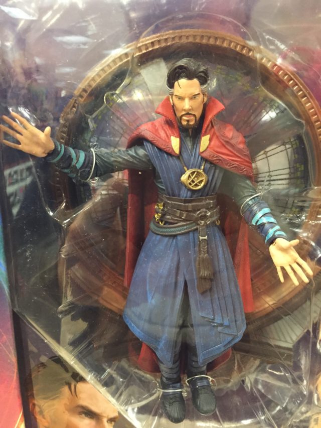 Diamond Select Toys Doctor Strange Marvel Select Movie 7" Figure in Box