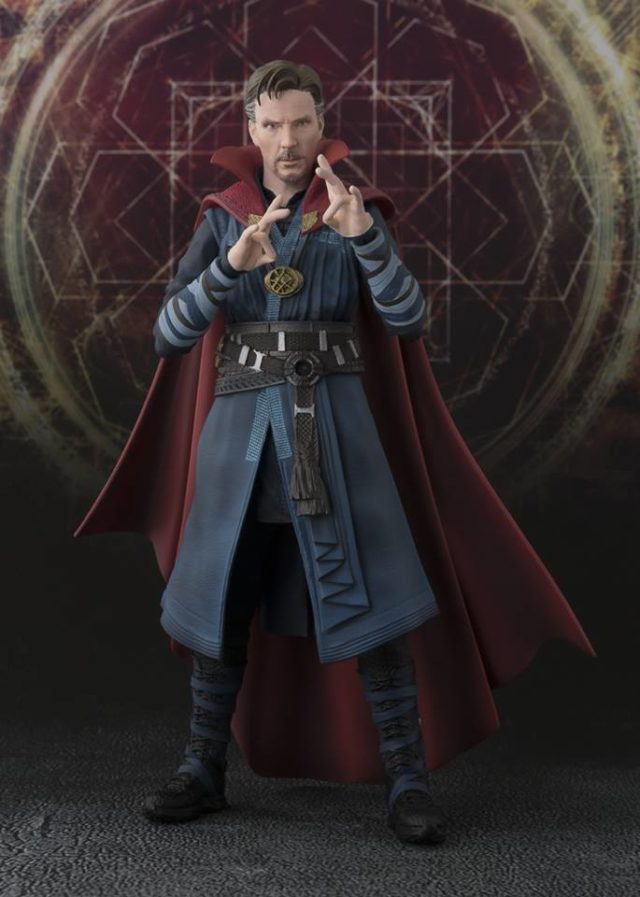 S.H. Figuarts Dr Strange Bandai Figure with Spellcasting Hands