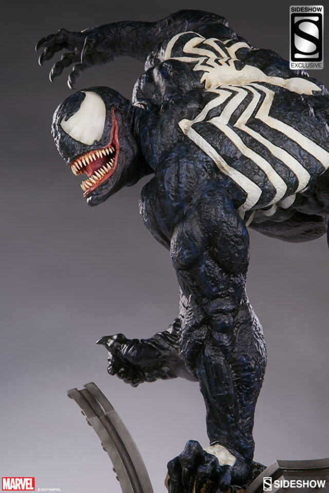 Sideshow Exclusive Venom Premium Format Figure Classic Head