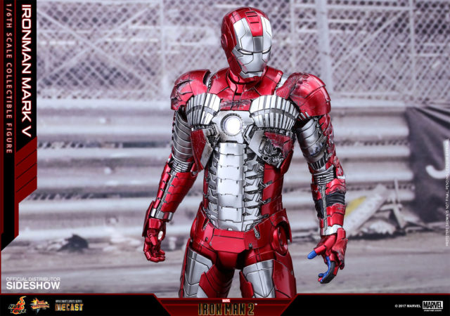 Battle-Damaged Iron Man Mark V Hot Toys Figure