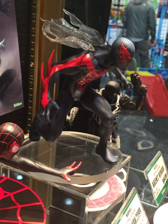 Side View of ARTFX+ Spider-Man 2099 Kotobukiya Statue