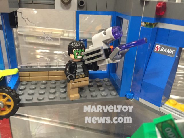LEGO Spider-Man Homecoming Masked Hulk Robber Minifigure
