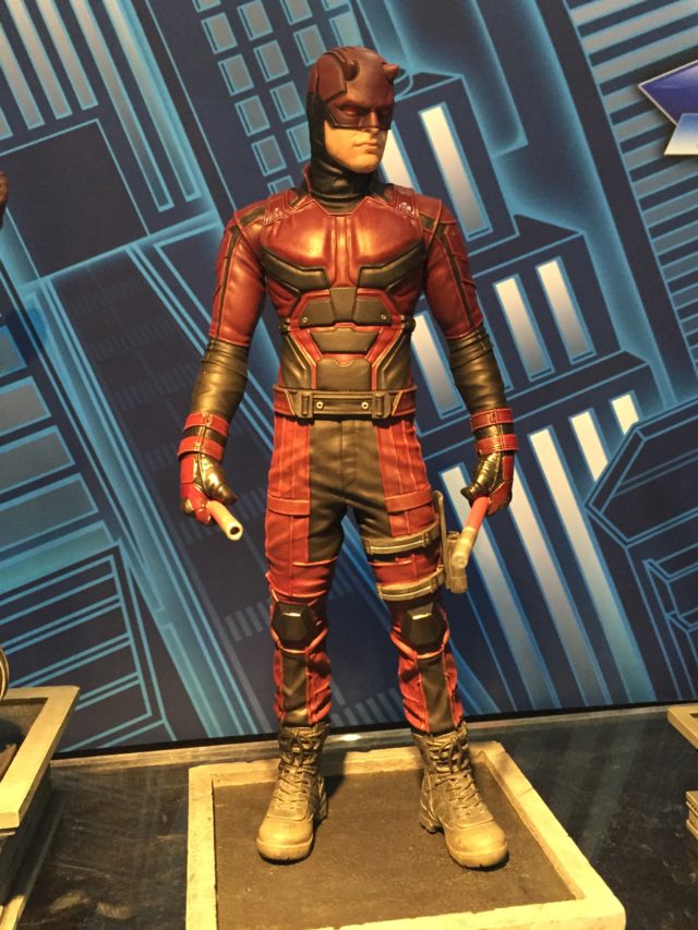 NY Toy Fair 2017 Diamond Select Daredevil Marvel Gallery Statue