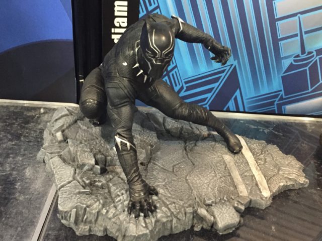 New York Toy Fair 2017 Diamond Select Marvel Gallery Black Panther Figure