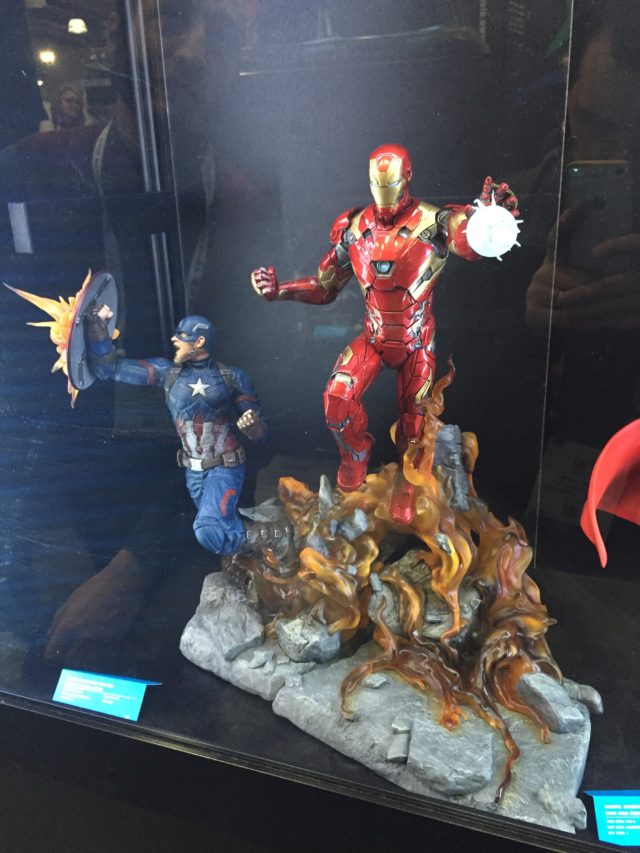 Civil War Iron Man Statue Toy Fair 2017 Diamond Select Toys Resin