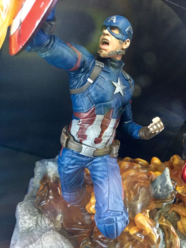 Toy Fair 2017 Diamond Select Captain America Civil War Statue