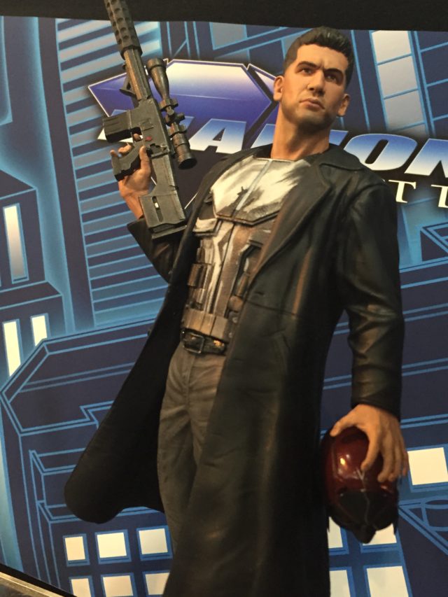 Toy Fair Netflix Punisher Marvel Gallery Statue Close-Up